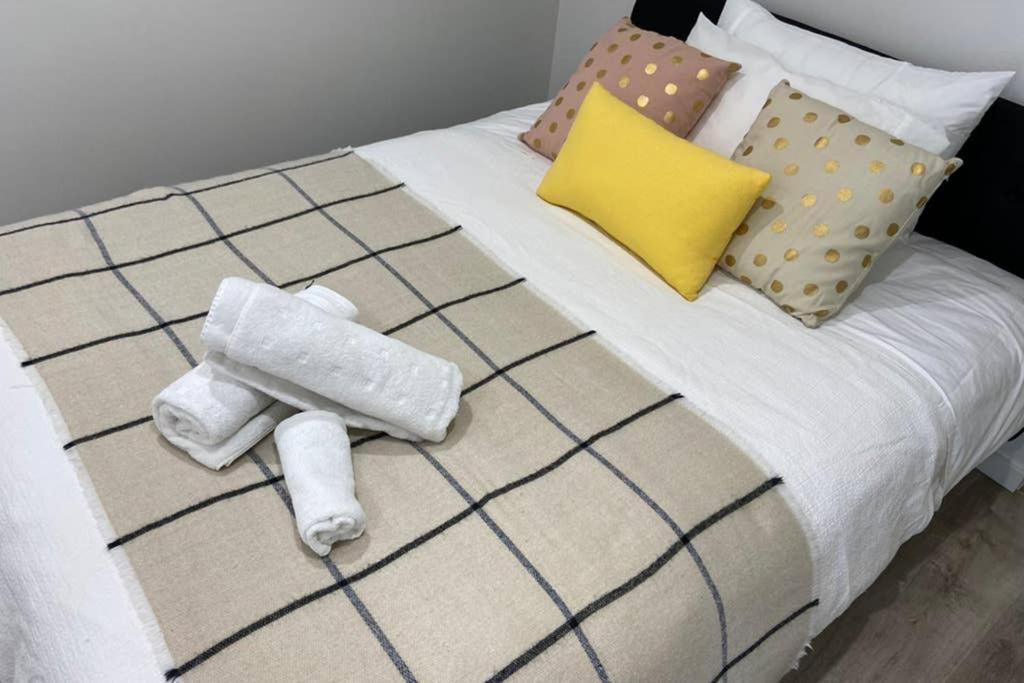 10A Brunswick Living Studio Close To Apt And Cbd Free Wifi Tram At Doorstep Мельбурн Екстер'єр фото